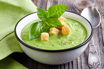 Image showing bowl of broccoli and green peas cream soup