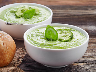 Image showing broccoli and green peas soup