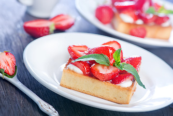 Image showing cake with strawberry