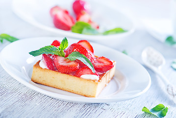 Image showing cake with strawberry