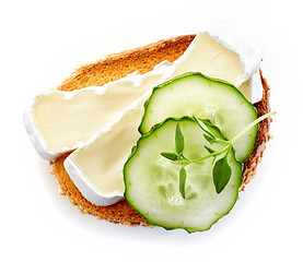 Image showing toasted bread with brie and cucumber