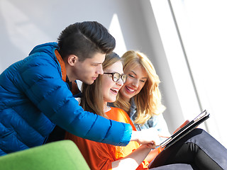 Image showing students group working on school  project  together