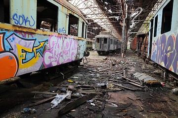 Image showing Abandoned Carriage