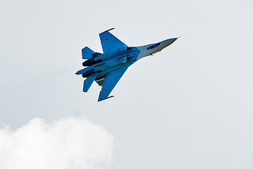 Image showing Fighter SU-27 flies upside down