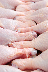 Image showing Raw chicken drumsticks