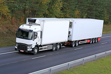 Image showing White Renault T Reefer Truck on Motorway