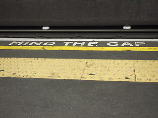 Image showing Mind the gap in London