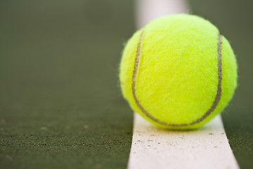 Image showing Tennis ball