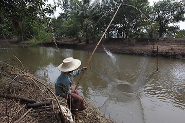 Image showing ASIA THAILAND ISAN KHORAT PEOPLE FISHING