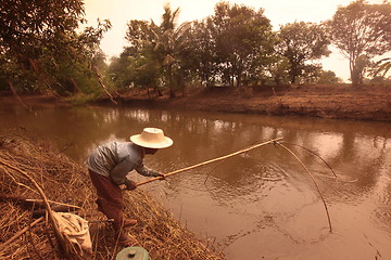 Image showing ASIA THAILAND ISAN KHORAT PEOPLE FISHING