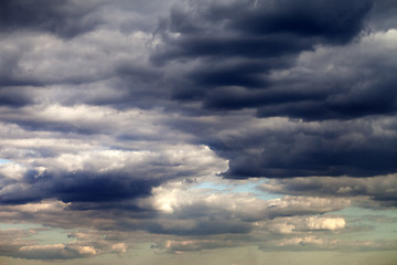 Image showing Dark sunset sky with clouds 