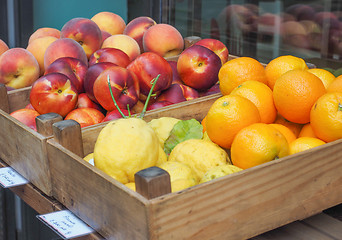 Image showing Fruit on a market shelf