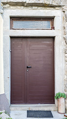 Image showing double-wing front door brown