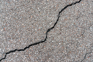 Image showing fissured asphalt