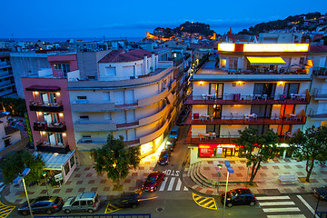 Image showing Carrer Tomàs Barber and Avinguda Ferran Agulló streets at nigh