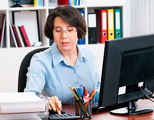 Image showing Business woman