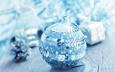 Image showing Silver balls and cristmas decoration