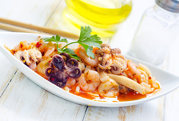 Image showing salad with seafood