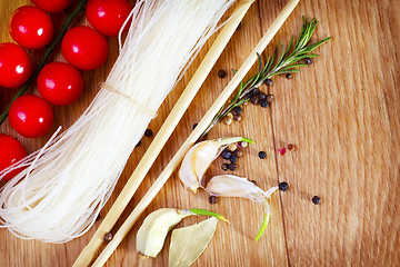 Image showing raw rice noodle and aroma spice