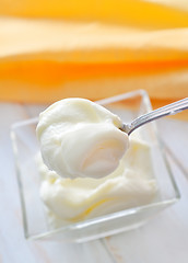 Image showing sour cream in glass bowl