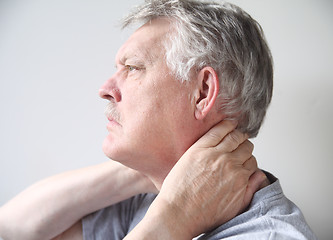 Image showing man with pain in neck 