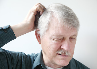 Image showing older man with dry scalp 