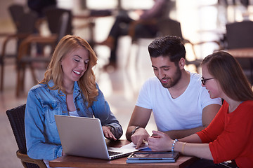 Image showing students group working on school  project  together