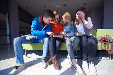 Image showing students group working on school  project  together