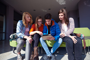 Image showing students group working on school  project  together