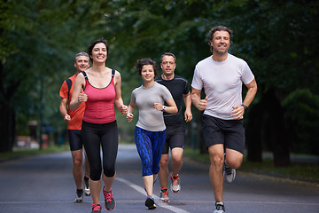 Image showing people group jogging