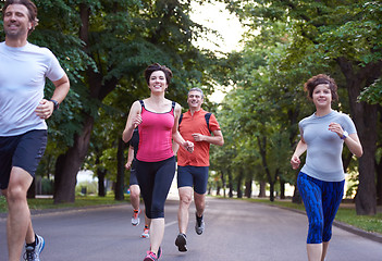 Image showing people group jogging