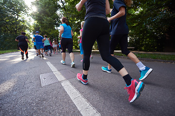 Image showing people group jogging