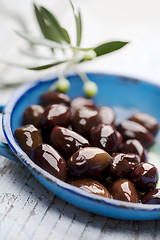 Image showing black olives