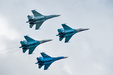 Image showing Group flight of russian pilotage team on SU-27