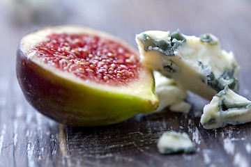 Image showing figs and cheese