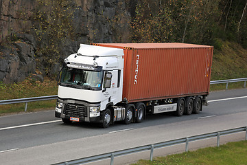 Image showing White Renault Trucks T Hauls Intermodal Container