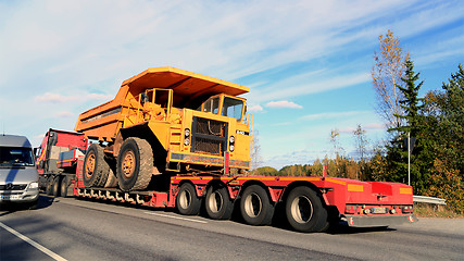 Image showing Volvo BM 540 Rigid Dump Truck on Truck Trailer as Wide Load