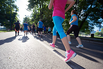 Image showing people group jogging