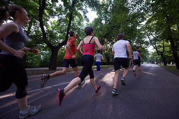 Image showing people group jogging