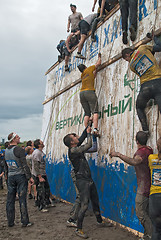 Image showing Team storms big wall in extrim race. Tyumen.Russia