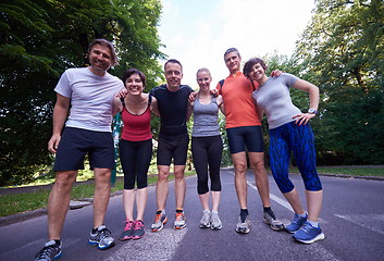 Image showing people group jogging