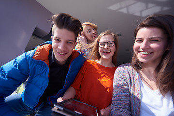 Image showing students group working on school  project  together