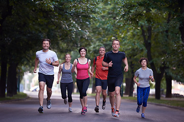 Image showing people group jogging