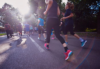 Image showing people group jogging