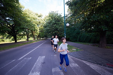 Image showing people group jogging