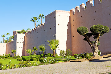 Image showing brown  old ruin in    gardensky  near the  