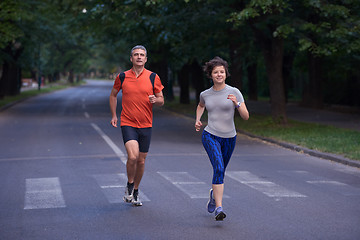 Image showing people group jogging