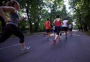 Image showing people group jogging