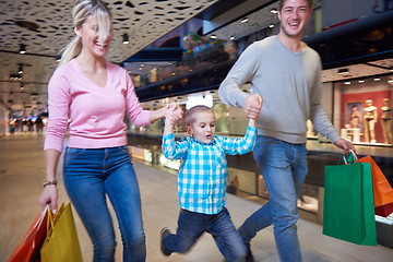 Image showing young family with shopping bags