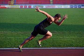 Image showing Athletic man start